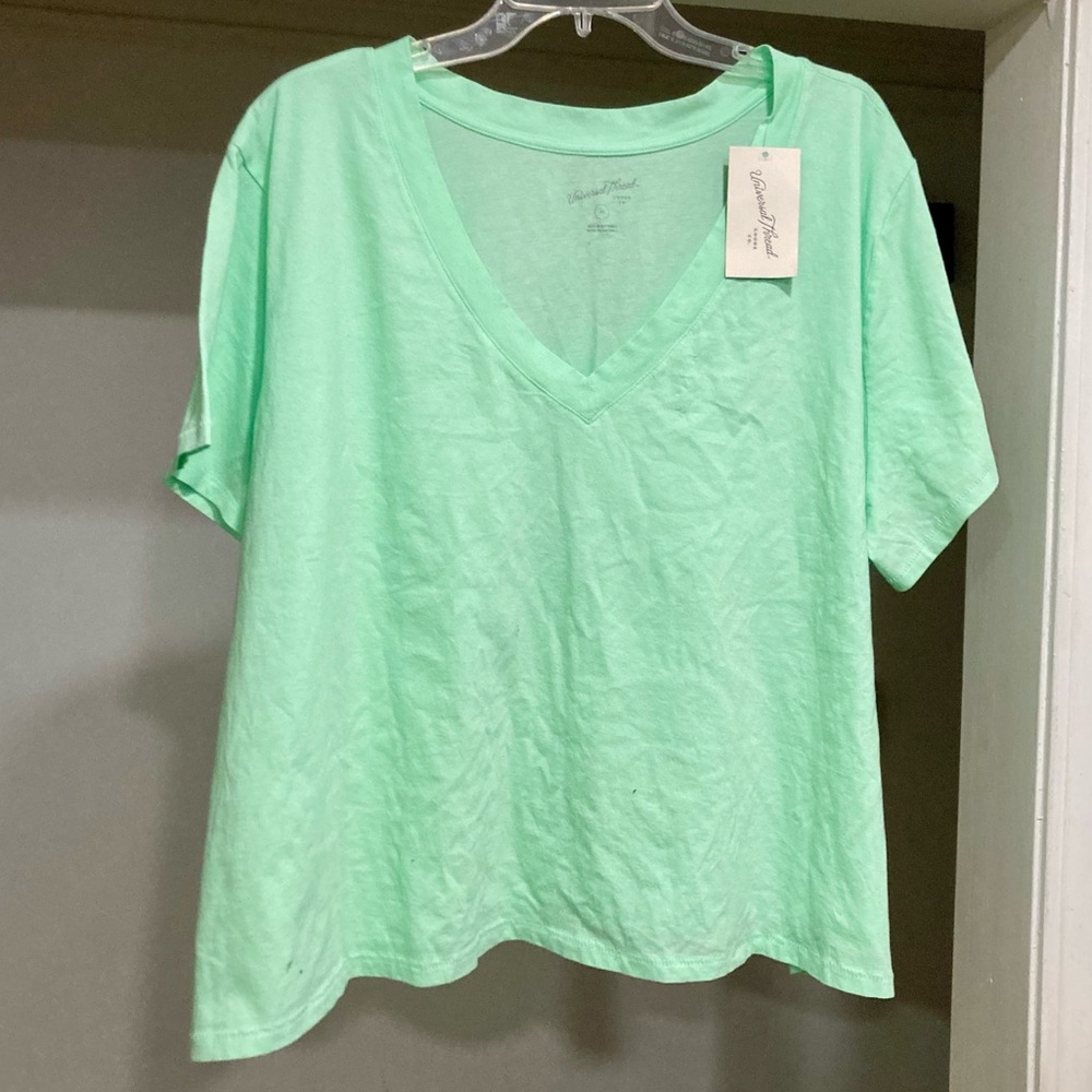 Universal Thread Light Green V-Neck Cropped Tee 4X - NWT